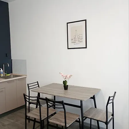 Apartment - студия в аркадии жк атмосфера Odesa